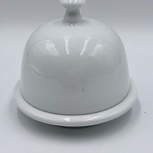 WCL Mini White Porcelain Butter Dish w Cloche Lid Made In China